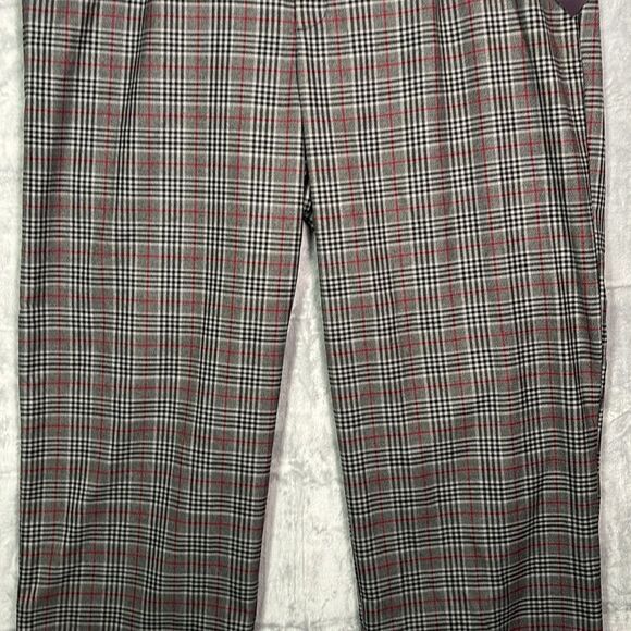 NWT New Ava & Viv Red Gray Plaid Stretch No Gap Waistband Pants Size 26 - Picture 4 of 10